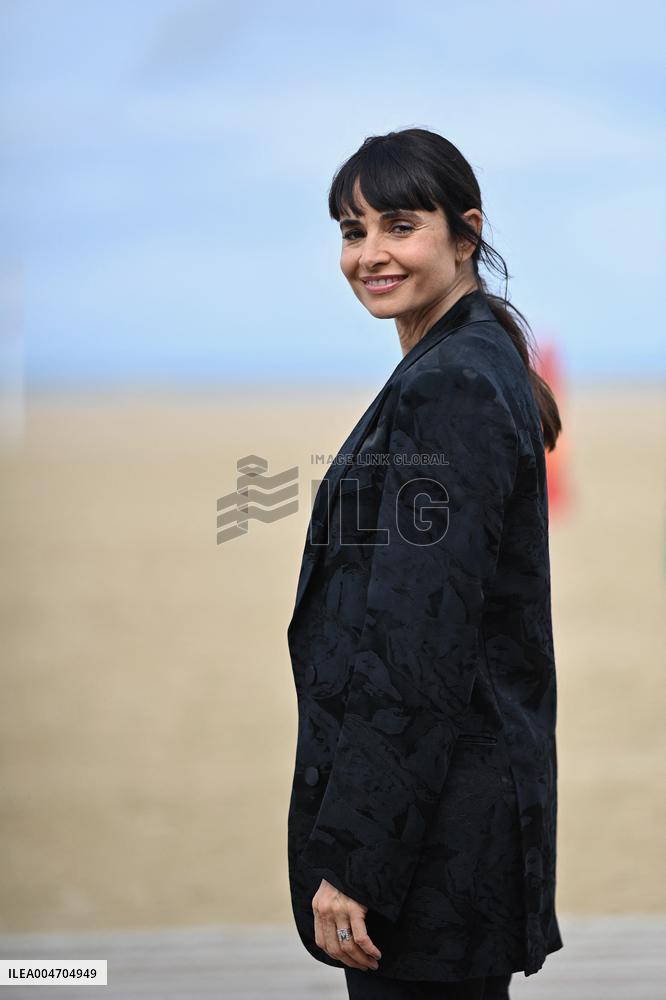Deauville Left-Handed Girl Photocall FC