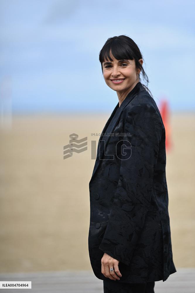 Deauville Left-Handed Girl Photocall FC
