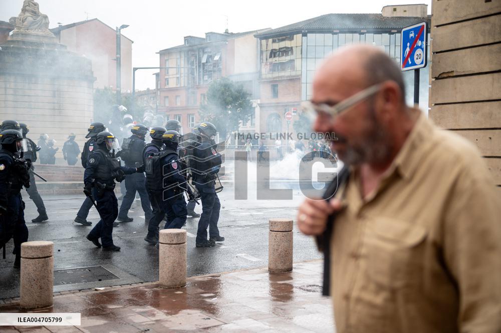Bloquons Tout In Toulouse