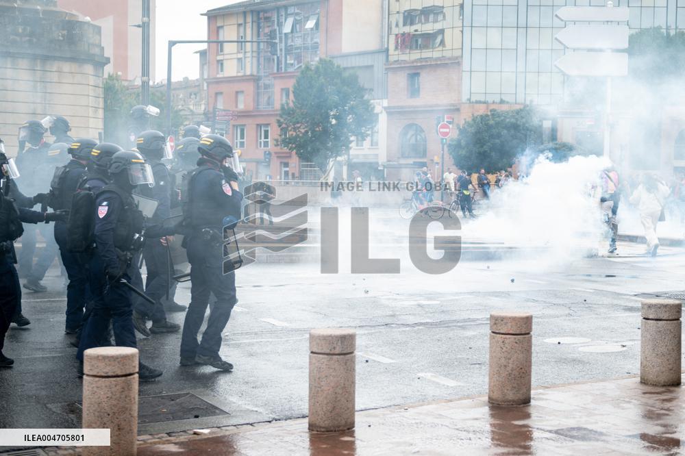Bloquons Tout In Toulouse
