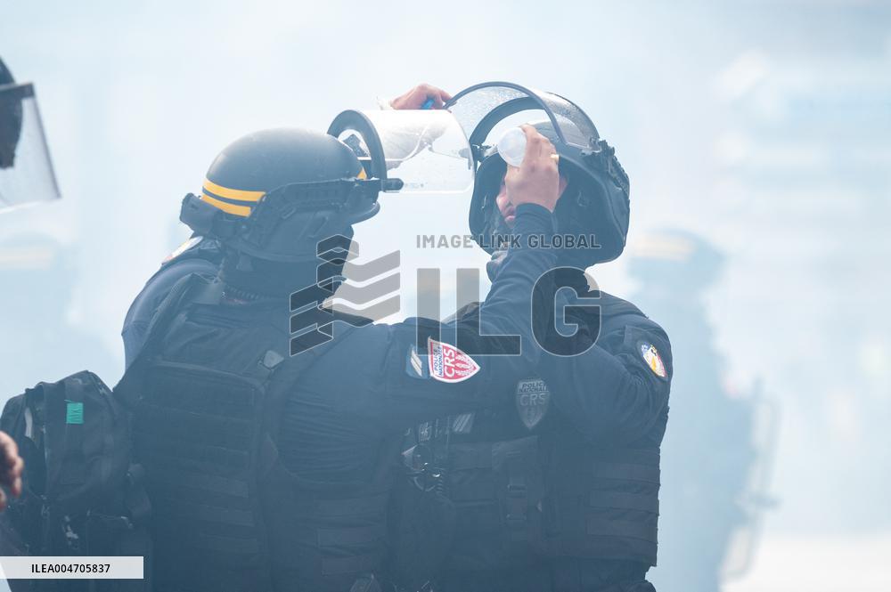 Bloquons Tout In Toulouse