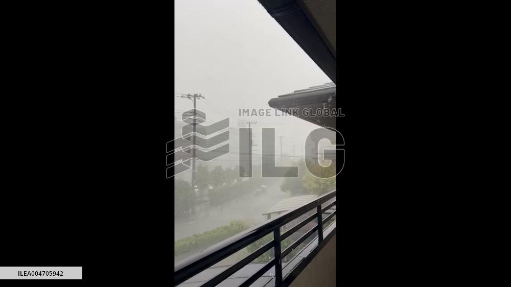 Japan: Storms Hit Tokyo and Surrounding Areas, Causing Floods and Power Outages 2