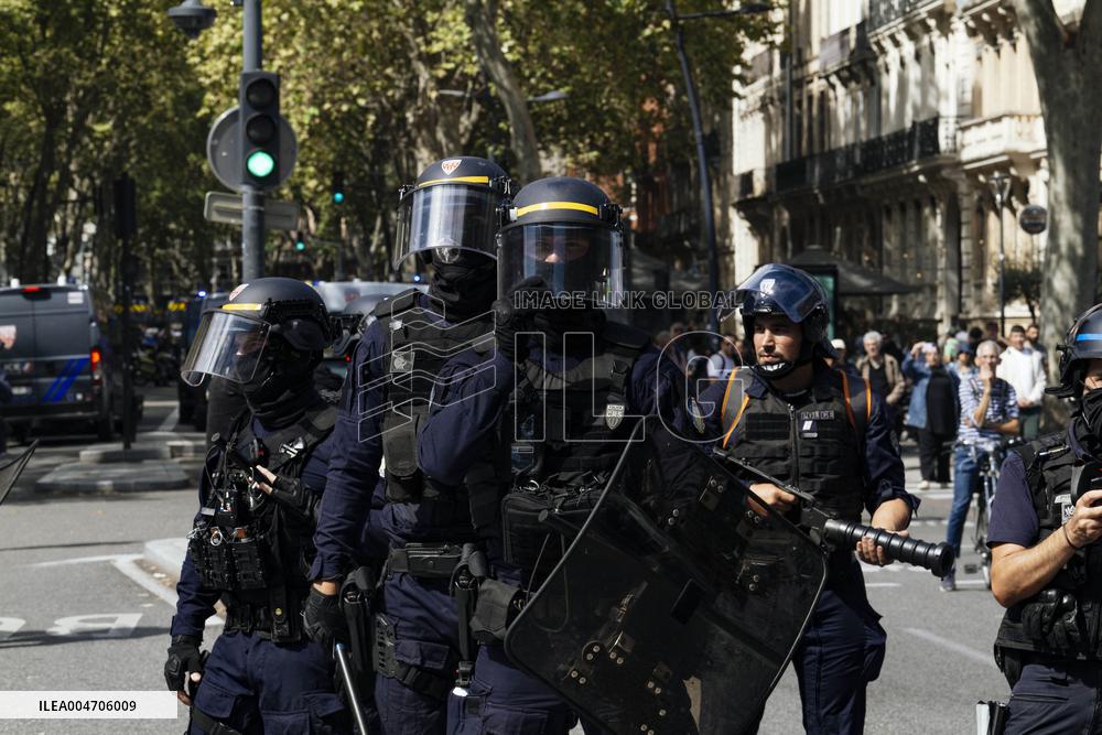 Bloquons Tout In Toulouse