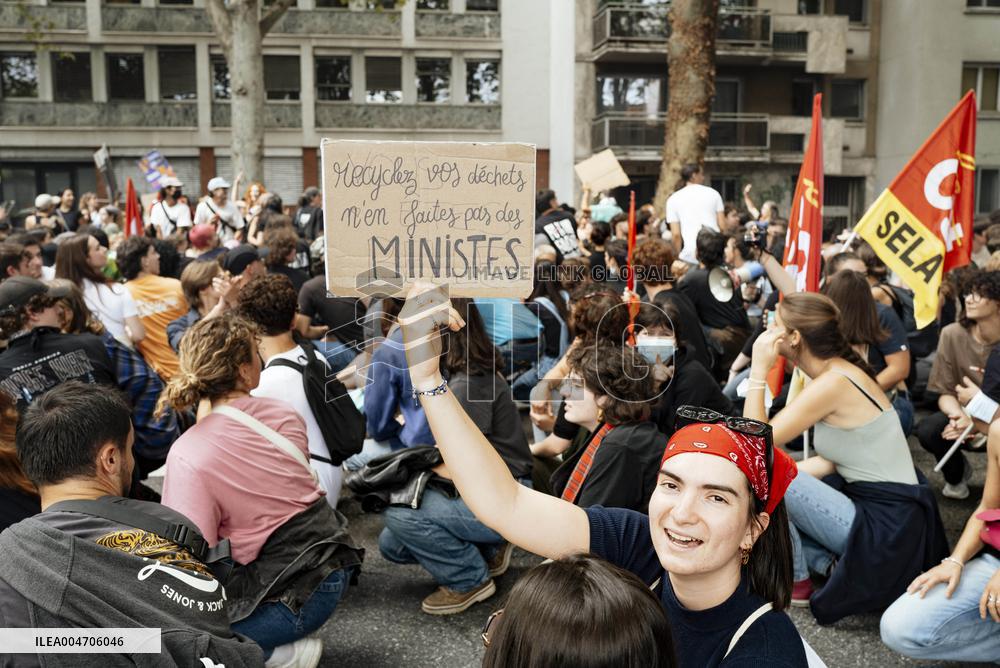 Bloquons Tout In Toulouse