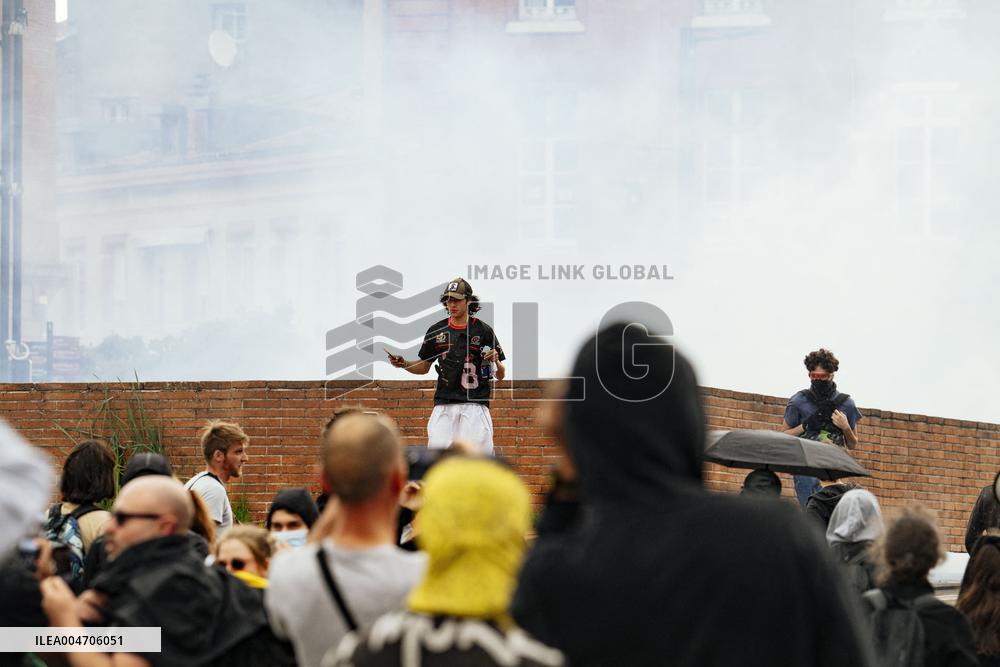 Bloquons Tout In Toulouse