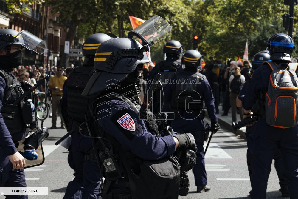 Bloquons Tout In Toulouse
