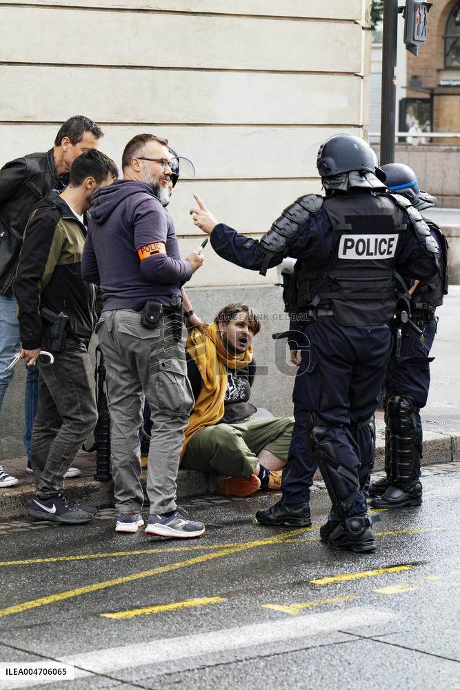 Bloquons Tout In Toulouse