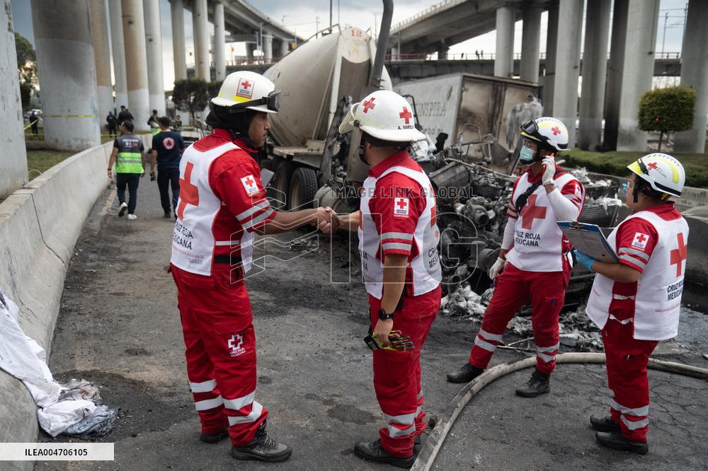 Gas Tanker Explosion Leaves More That 60 People Injured - Mexico