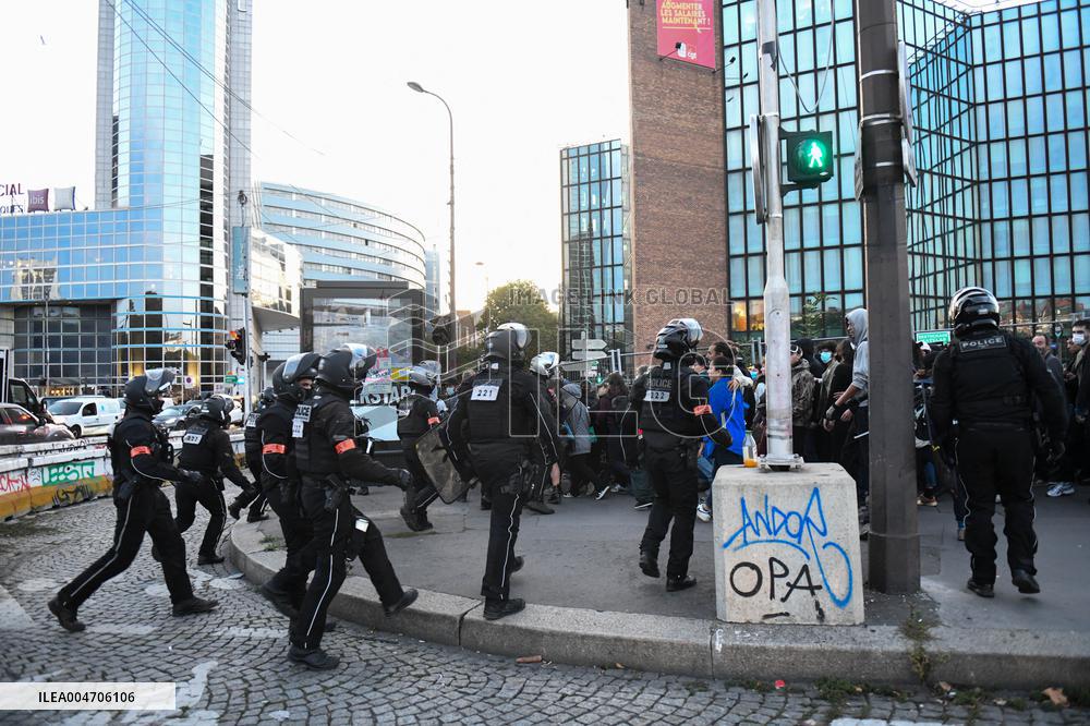 Bloquons Tout In Paris