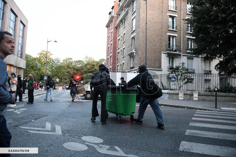 Bloquons Tout In Paris
