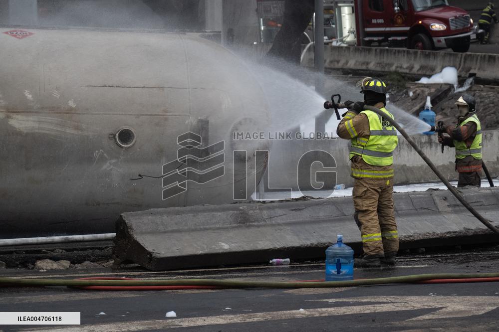 Gas Tanker Explosion Leaves More That 60 People Injured - Mexico