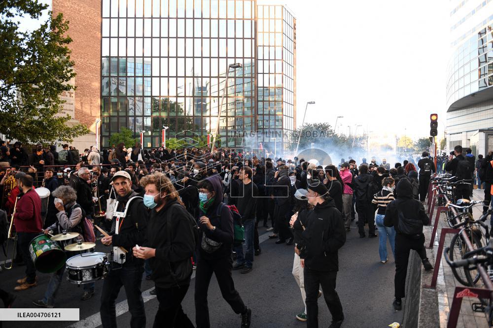 Bloquons Tout In Paris