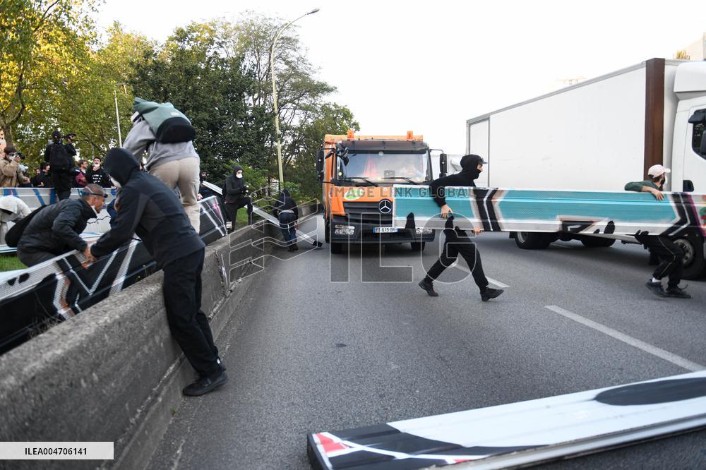 Bloquons Tout In Paris