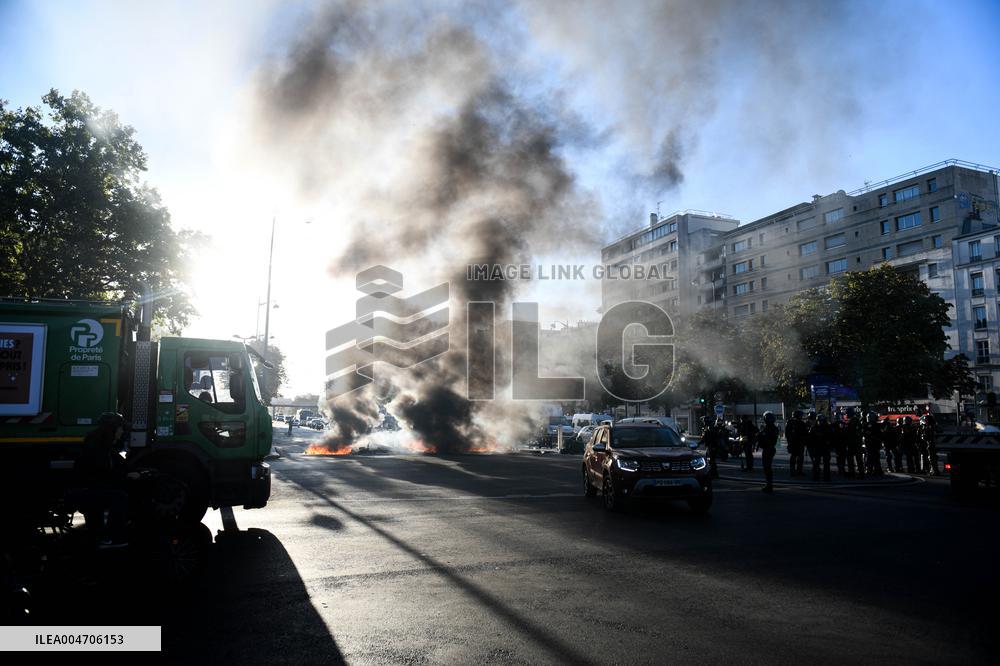 Bloquons Tout In Paris