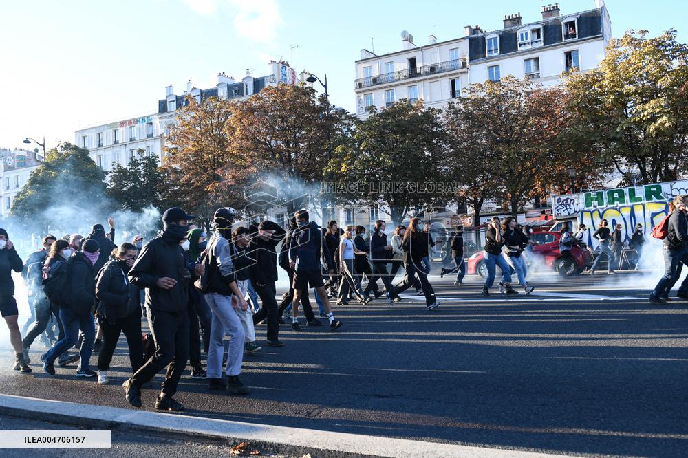 Bloquons Tout In Paris