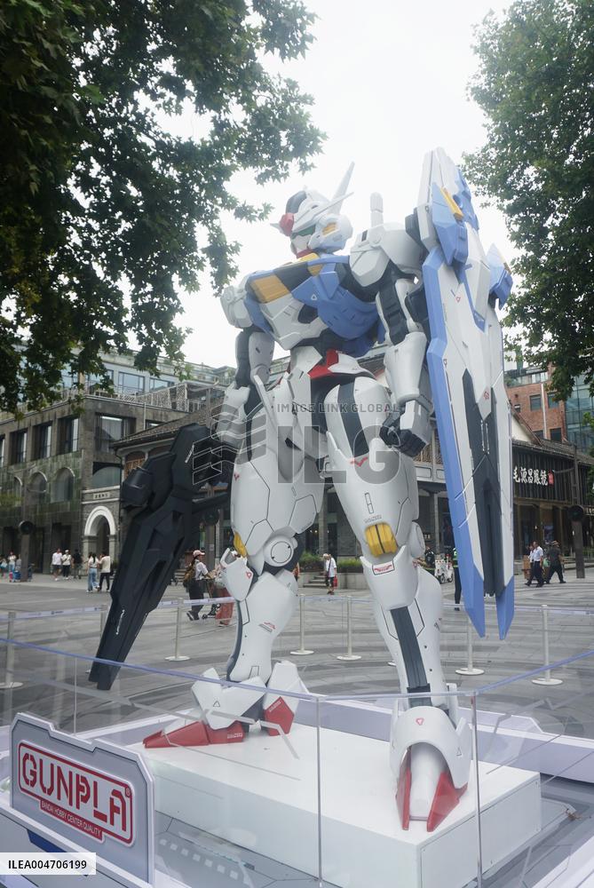 Giant Statues Gundam