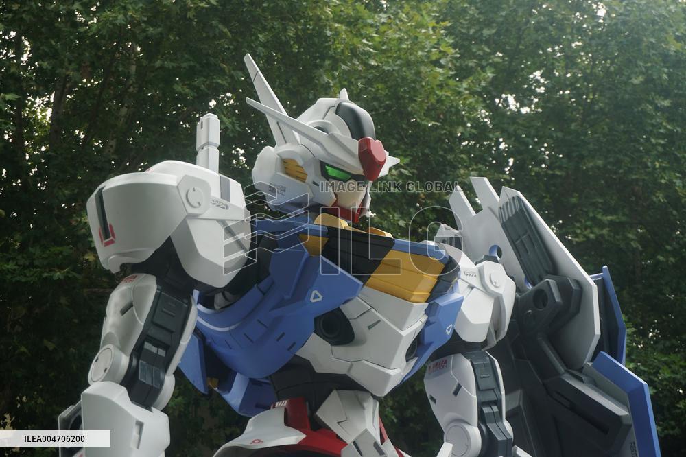 Giant Statues Gundam