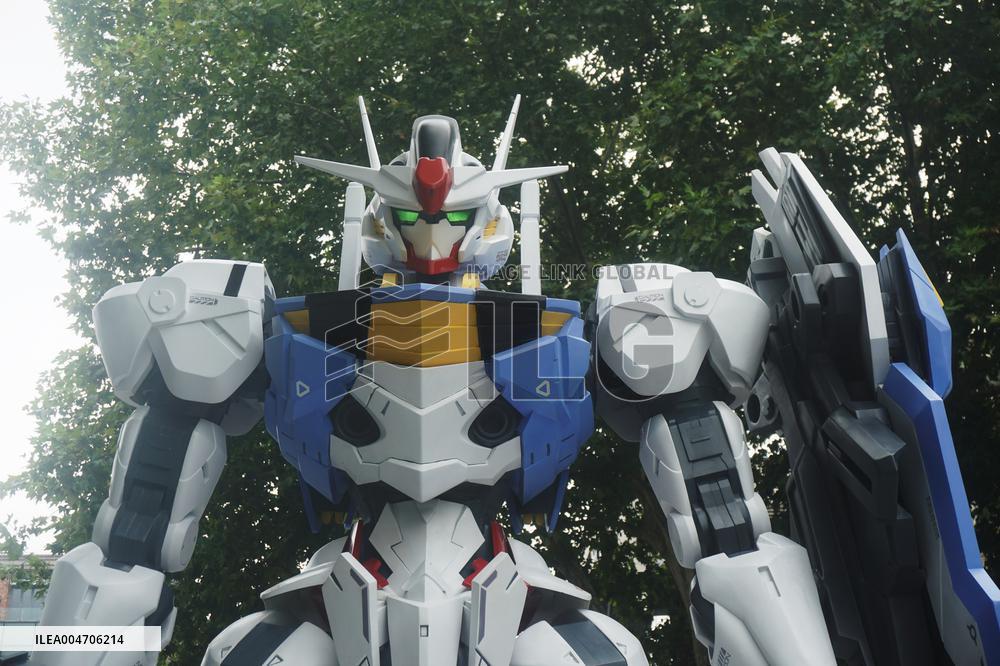 Giant Statues Gundam