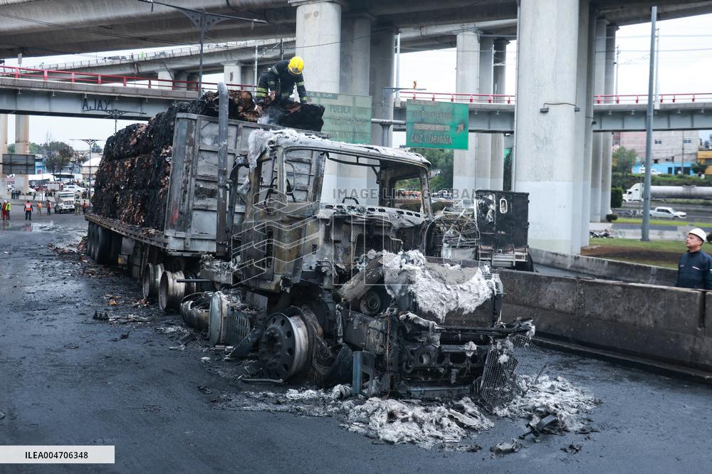 3 Killed and 70 Injured in Gas Explosion - Mexico City