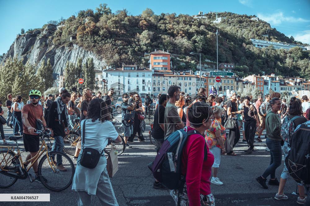 Bloquons Tout in Grenoble