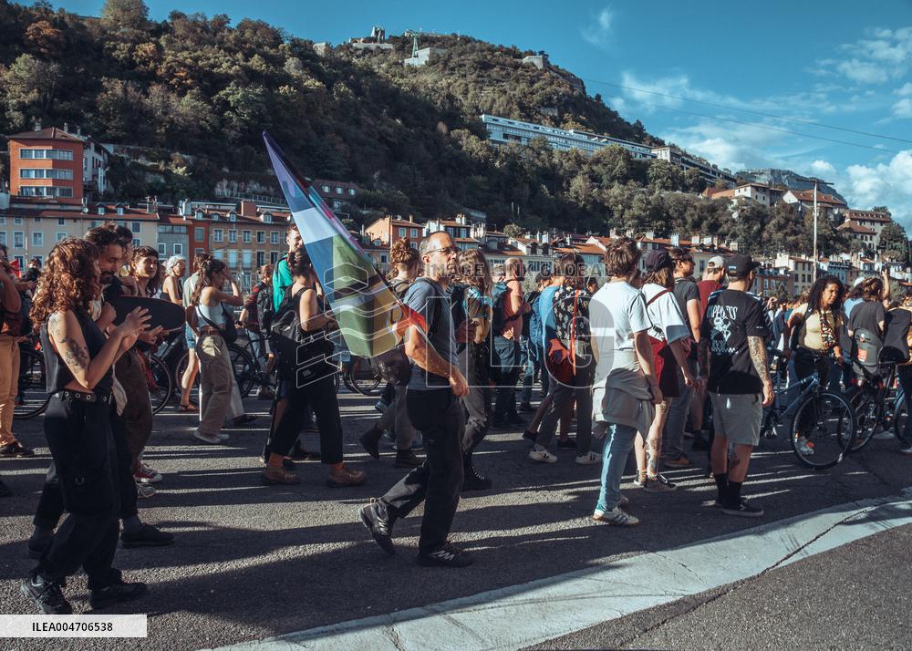 Bloquons Tout in Grenoble