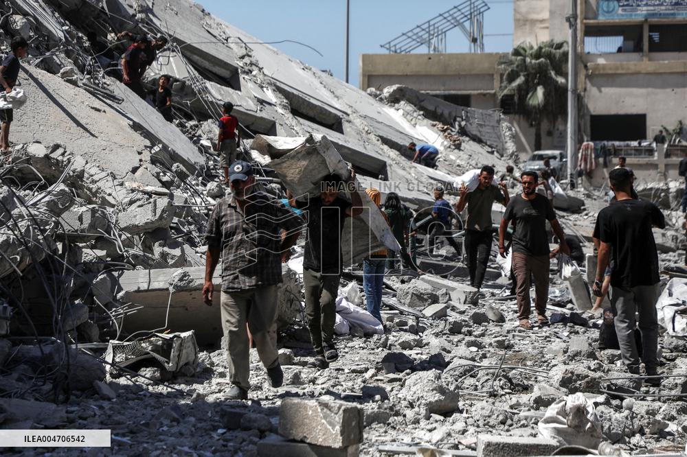 Israeli Airstrike in West of Gaza City