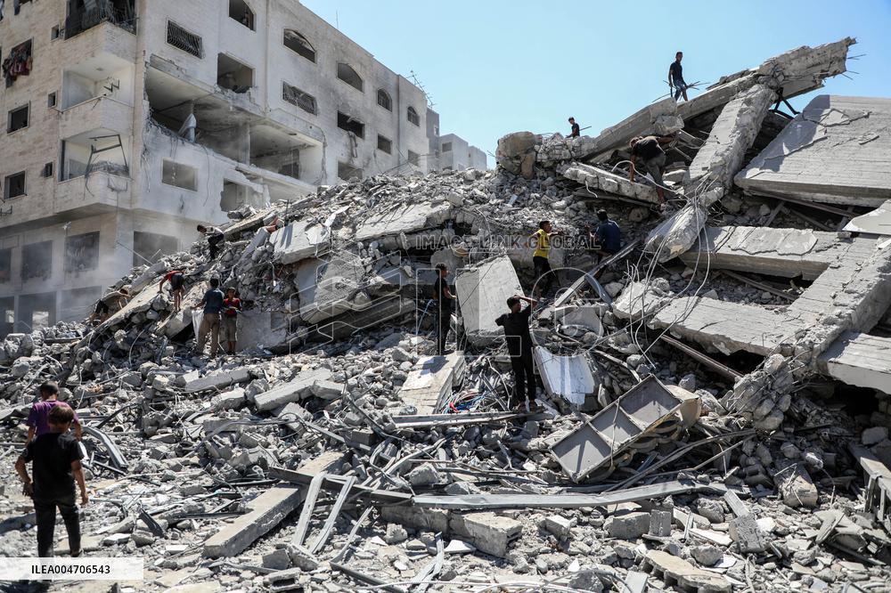 Israeli Airstrike in West of Gaza City