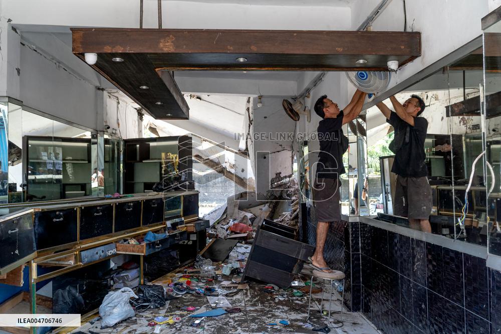 At Least 19 Killed in Flash Floods in Indonesia - Bali