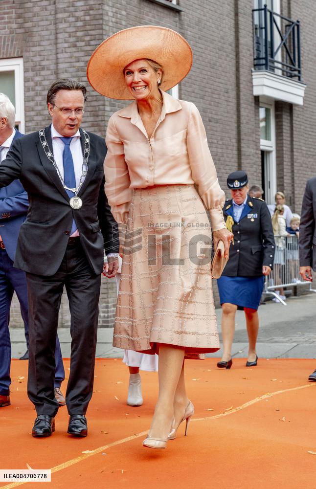 Queen Maxima Opens Restored Carpet Museum - Genemuiden