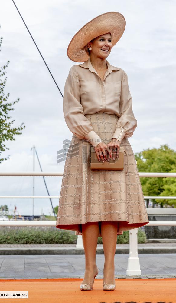 Queen Maxima Opens Restored Carpet Museum - Genemuiden