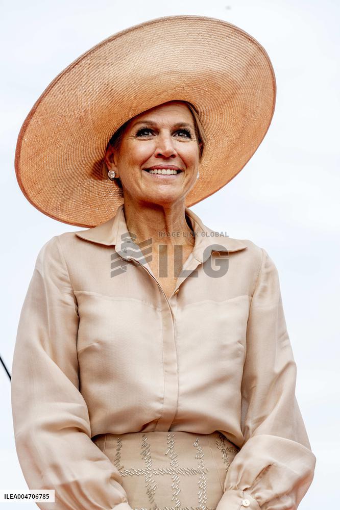 Queen Maxima Opens Restored Carpet Museum - Genemuiden