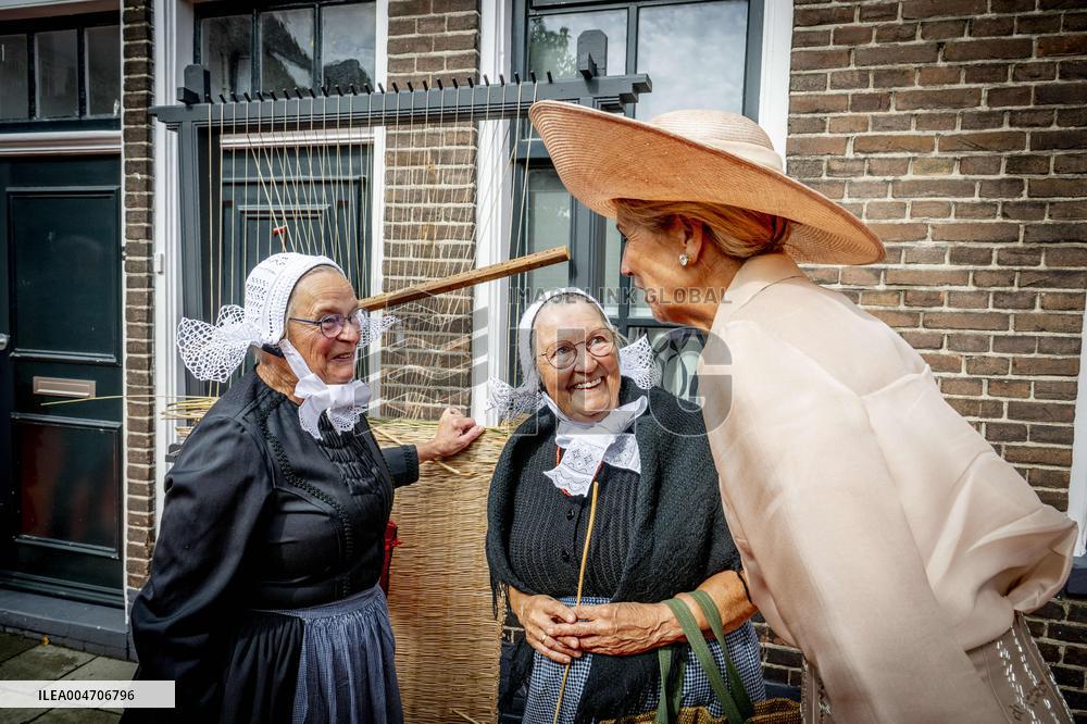 Queen Maxima Opens Restored Carpet Museum - Genemuiden