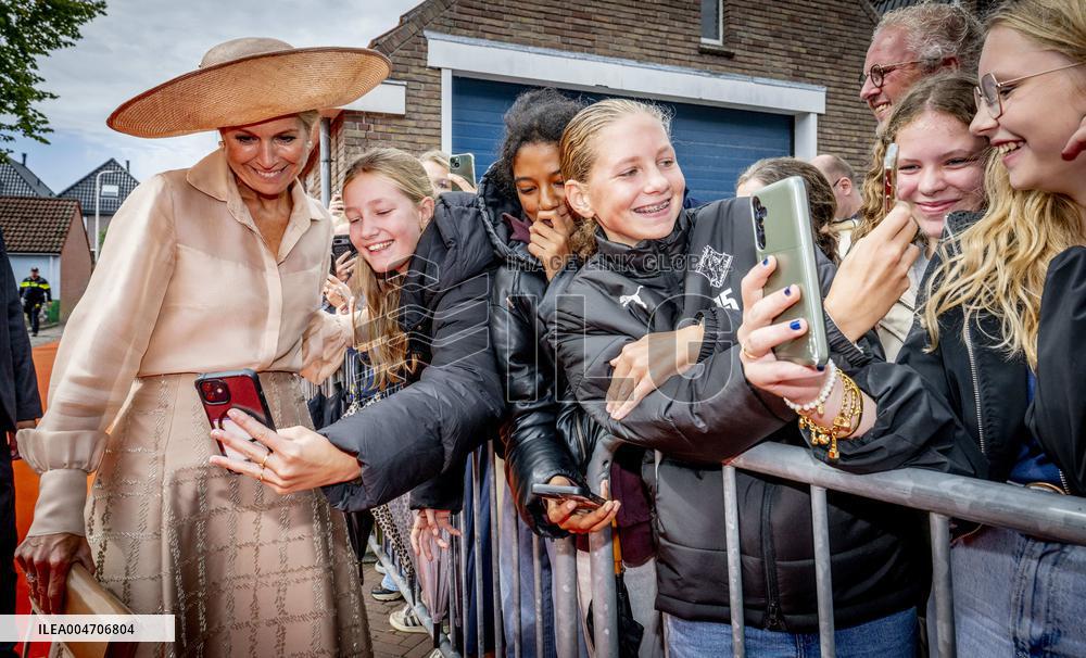 Queen Maxima Opens Restored Carpet Museum - Genemuiden