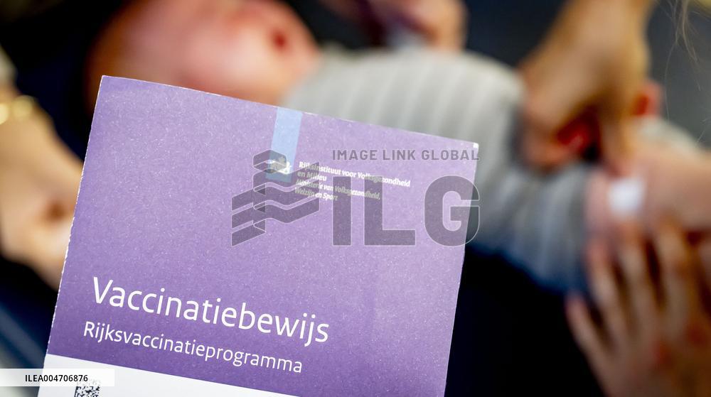 Vaccine Campaign Offered To Babies In Amsterdam - Netherlands