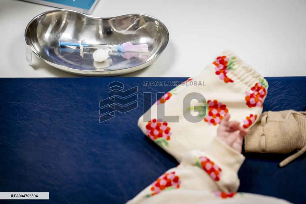 Vaccine Campaign Offered To Babies In Amsterdam - Netherlands