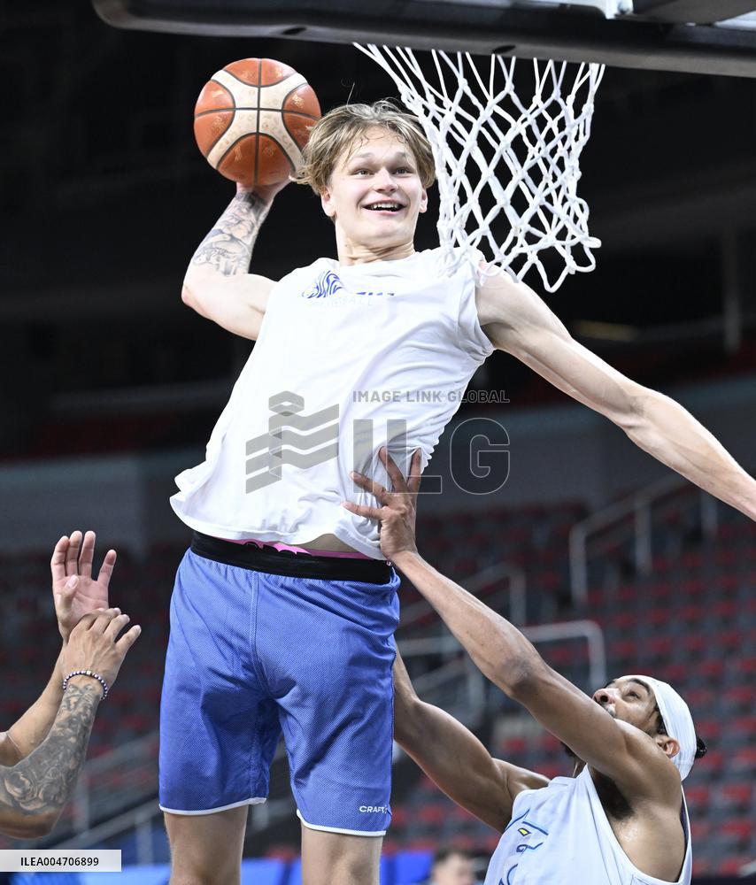 Koripallo: Susijengin historiaa tehnyt joukkue on monella tapaa historiallinen