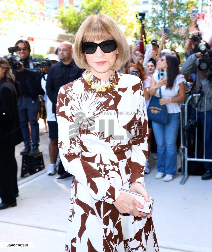 Celebs at The Michael Kors Fashion Show