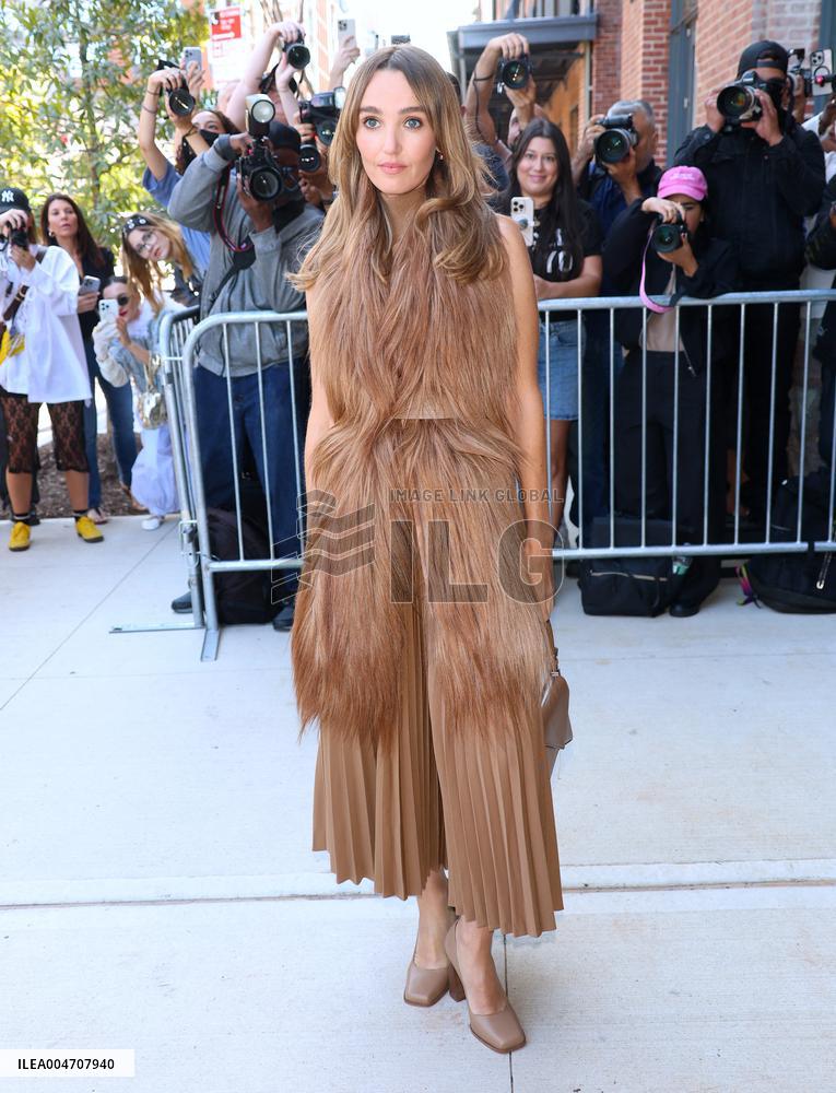 Celebs at The Michael Kors Fashion Show