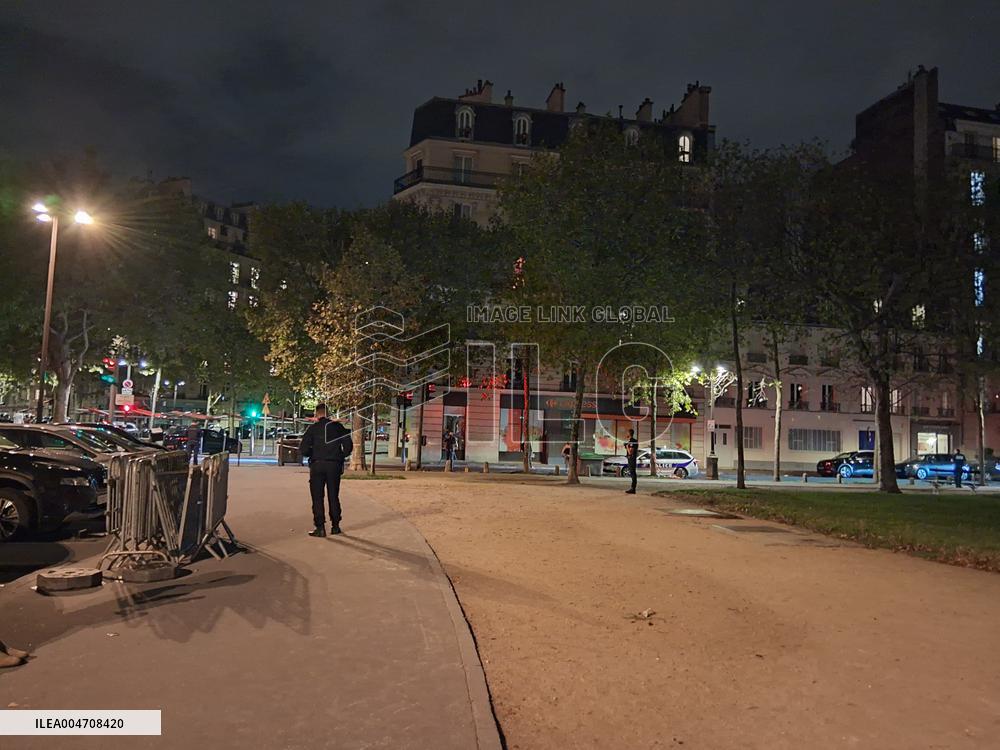 Man Injured At Knife Attack Scene - Paris
