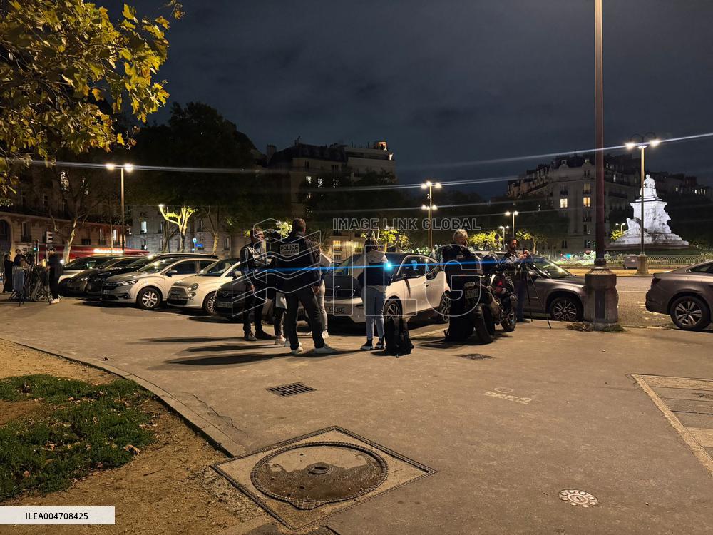 Man Injured At Knife Attack Scene - Paris