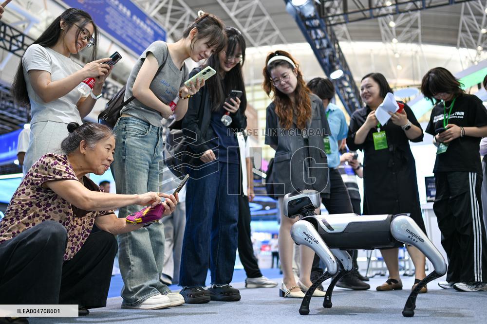 2025 Jiangsu Industry University Research Cooperation and Connection Conference