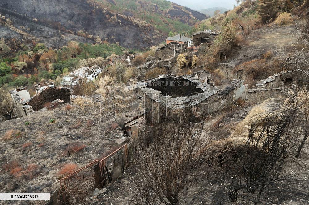 Larouco Fire Affects Quiroga And A Rua - Spain