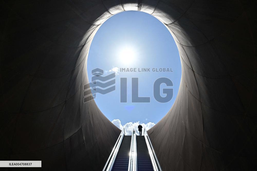 Naples Inaugurates a Subway Station Designed by Anish Kapoor - Italy