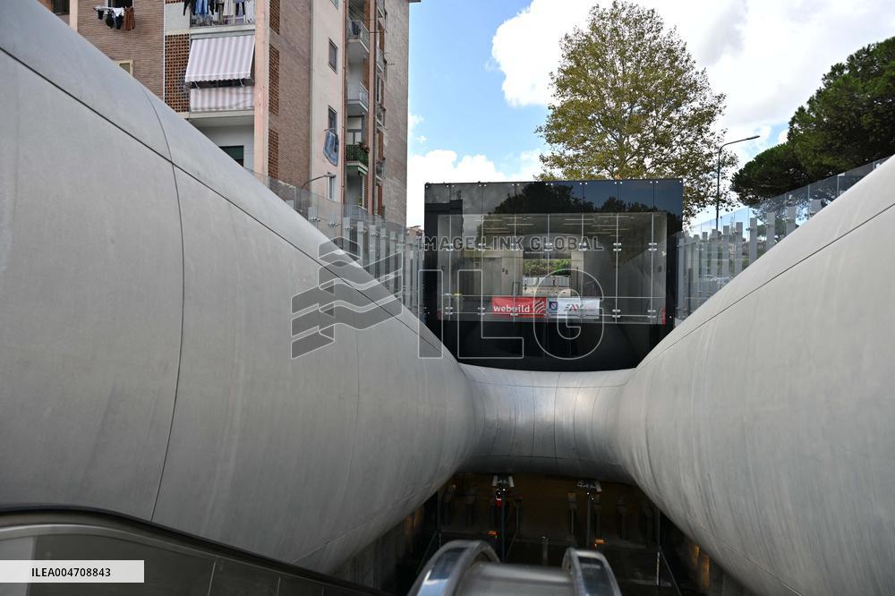 Naples Inaugurates a Subway Station Designed by Anish Kapoor - Italy