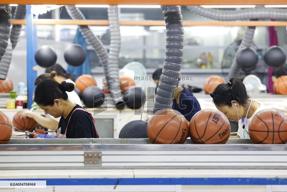 Basketballs  Manufacturing in Suqian