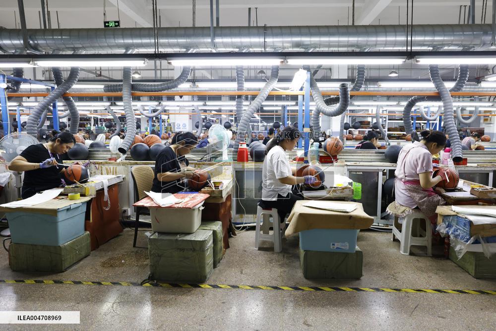 Basketballs  Manufacturing in Suqian