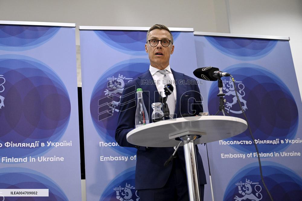 Ukraina - Stubb Kiovassa