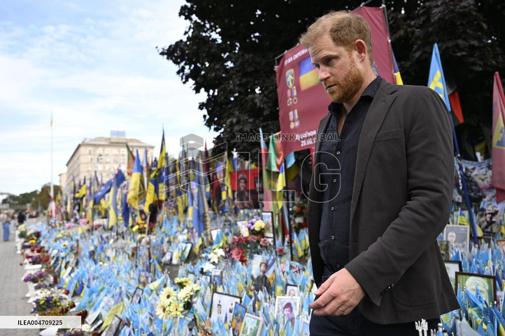 Prince Harry, the Duke of Sussex, made a surprise visit to the Ukraine