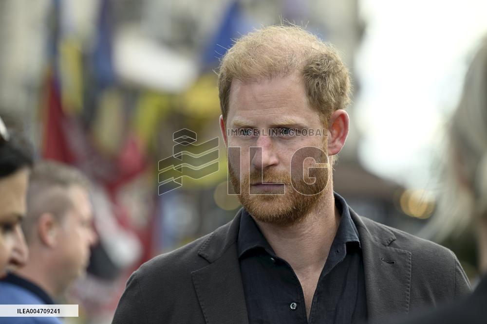 Prince Harry, the Duke of Sussex, made a surprise visit to the Ukraine