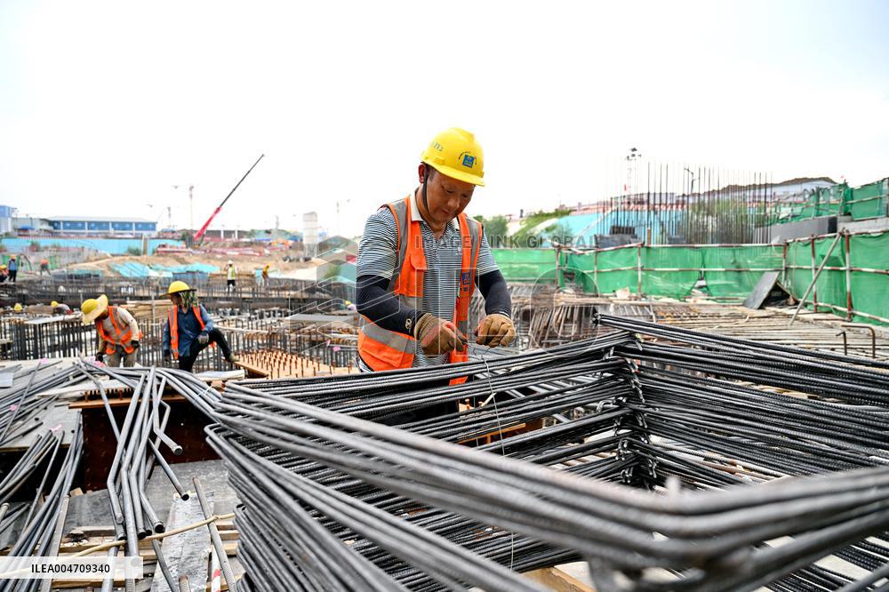 Xiong'an-Xinzhou High-speed Railway Construction - China
